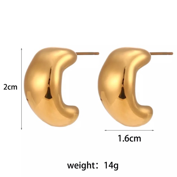 New 18K Gold Hollow Irregular Stud Earrings - Picture 7 of 7